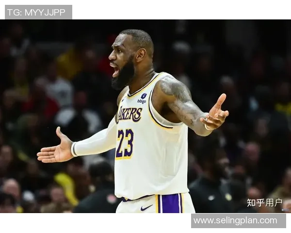 湖人对阵热火精彩回放12月11日比赛全程回顾与精彩瞬间分析 湖人对阵热火精彩回放12月11日比赛全程回顾与精彩瞬间分析