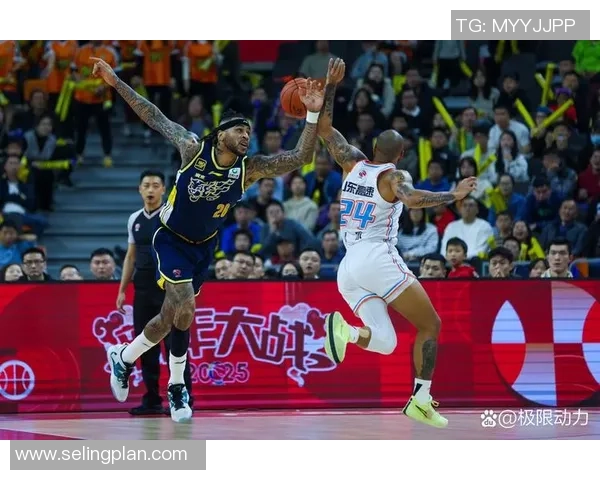 2013年CBA总决赛第四场广东队对阵山东队精彩回顾与赛后分析