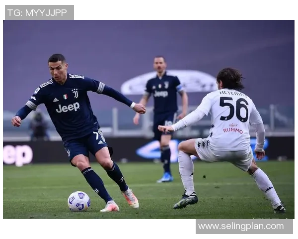 弗洛西诺内与卡利亚里激战成和比分揭晓精彩瞬间回顾