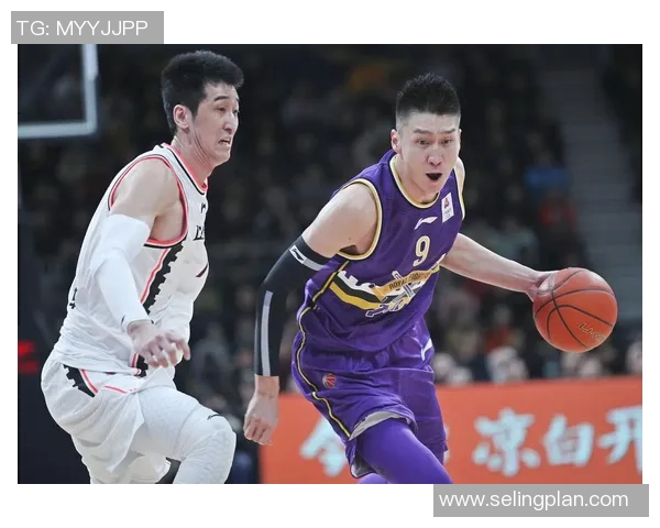 辽宁本钢与新疆伊力特常规赛激战正酣精彩瞬间回顾与分析